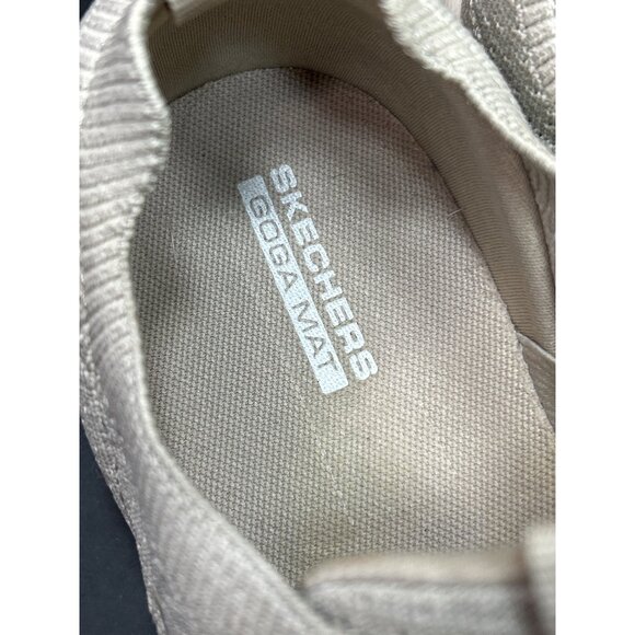 Skechers Womens Goga Mat Slip-On Sneakers 9.5 extra wide Taupe - Picture 4 of 9